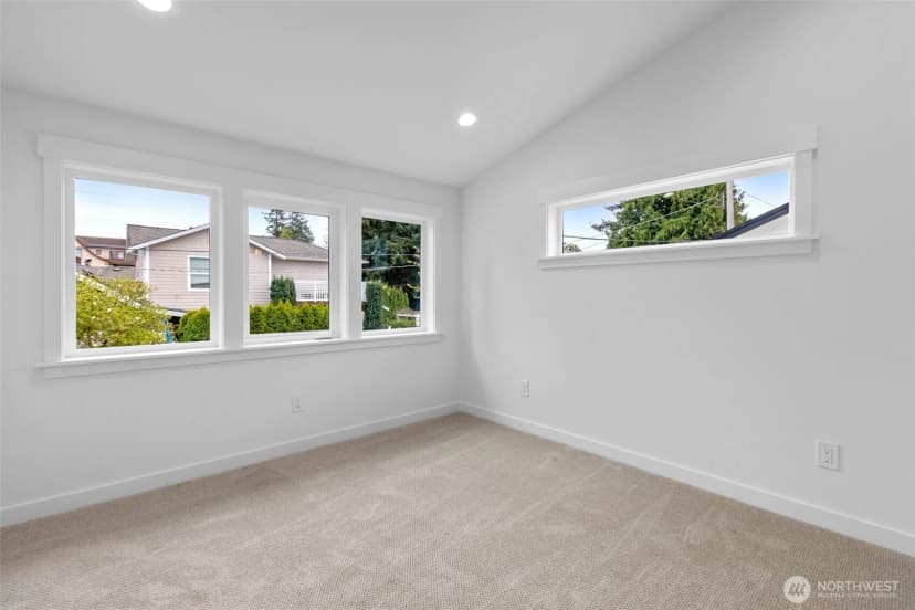 Property photo for 117 Nw 112th Street, Seattle photo 14