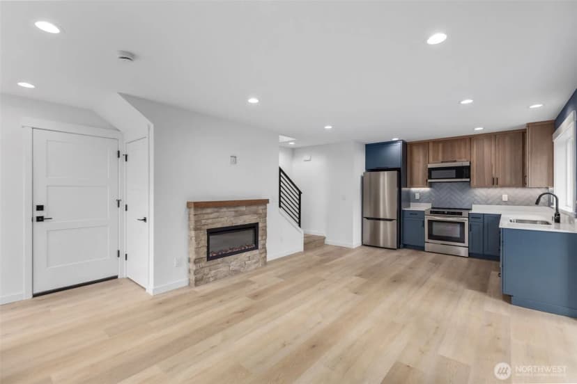 Property photo for 117 Nw 112th Street, Seattle photo 8