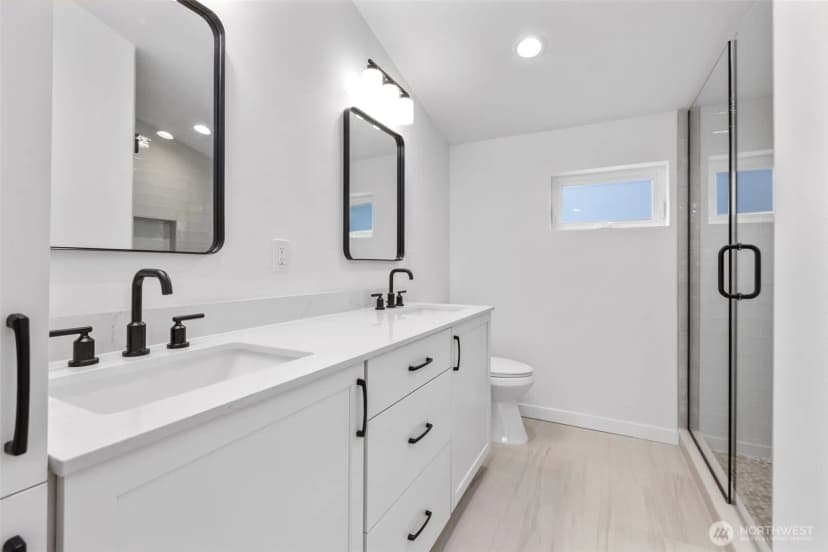 Property photo for 117 Nw 112th Street, Seattle photo 18