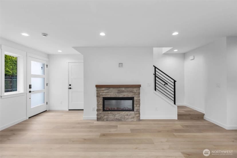 Property photo for 117 Nw 112th Street, Seattle photo 12