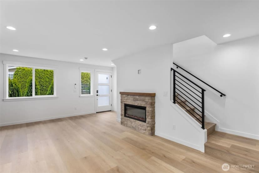 Property photo for 117 Nw 112th Street, Seattle photo 11