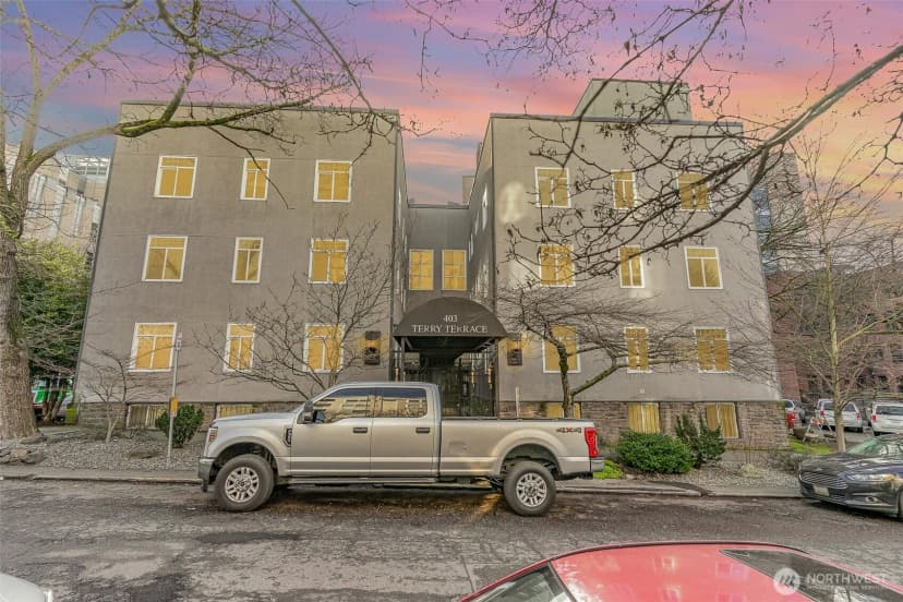 Property photo for 403 Terry Avenue #apt. 2, Seattle photo 2