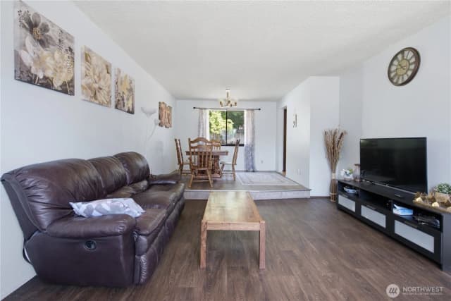 Property photo for 3706 S 255th Place, Kent photo 4