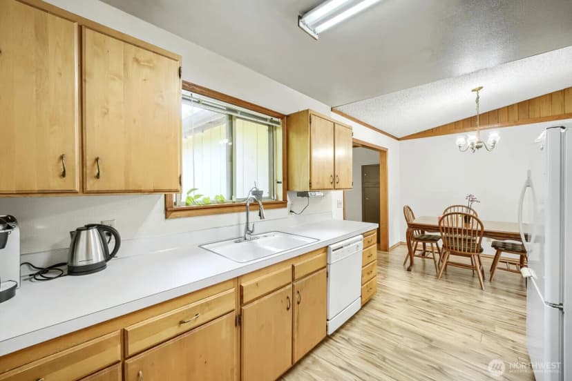 Property photo for 29311 33rd Avenue S, Auburn photo 10