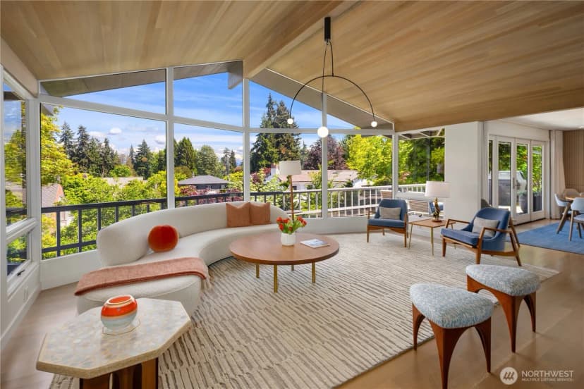 Property photo for 1514 Shenandoah Drive E, Seattle photo 15