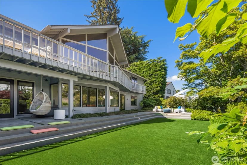 Property photo for 1514 Shenandoah Drive E, Seattle photo 38