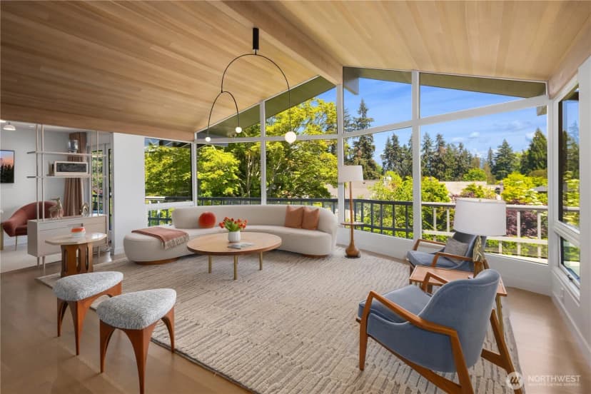 Property photo for 1514 Shenandoah Drive E, Seattle photo 14