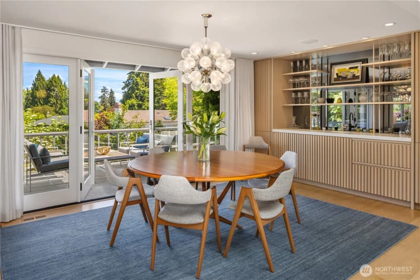 Property photo for 1514 Shenandoah Drive E, Seattle photo 10