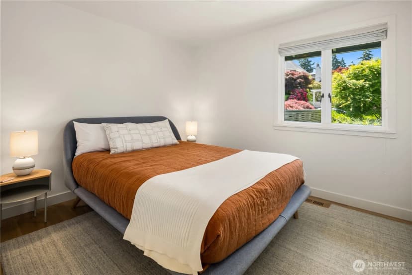 Property photo for 1514 Shenandoah Drive E, Seattle photo 21