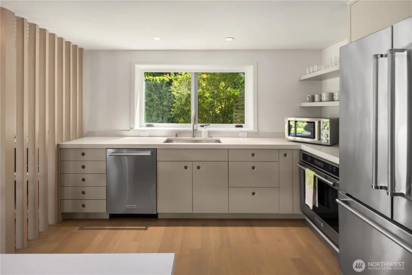 Property photo for 1514 Shenandoah Drive E, Seattle photo 34