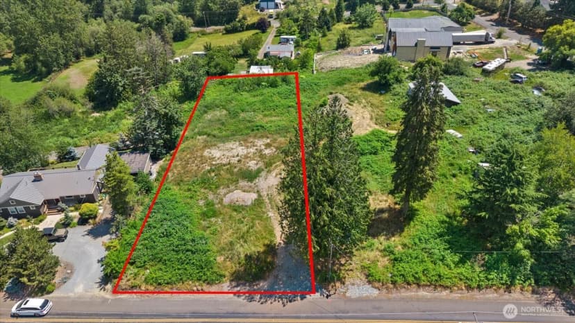 Property photo for 1701 112th Avenue E, Edgewood