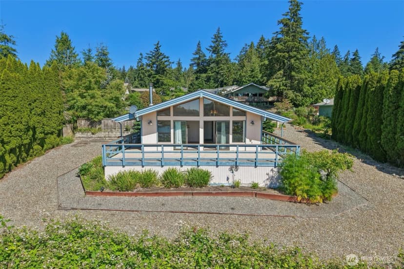Property photo for 224 Skagit Way, La Conner photo 2