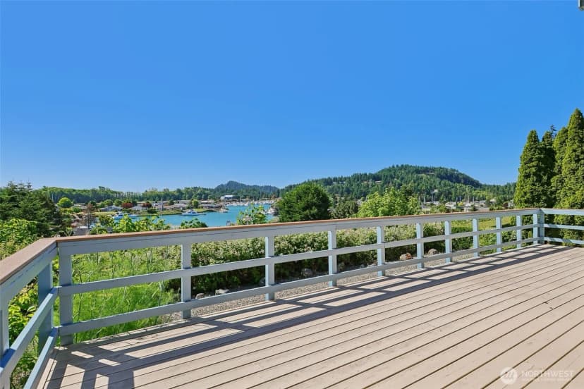 Property photo for 224 Skagit Way, La Conner photo 3