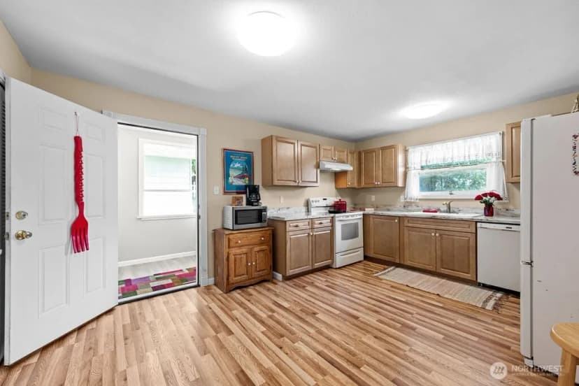 Property photo for 516 Cedar Street, Ilwaco photo 13