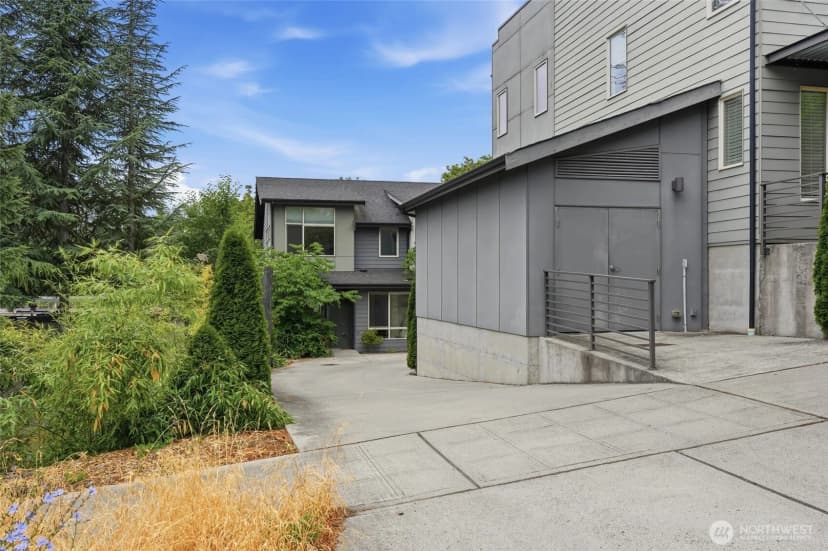 Property photo for 5179 42nd Avenue S, Seattle photo 32