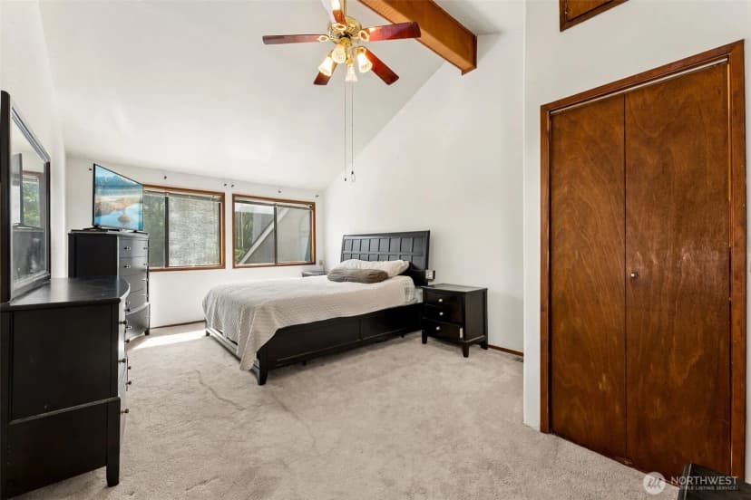 Property photo for 2407 Se 8th Place, Renton photo 13