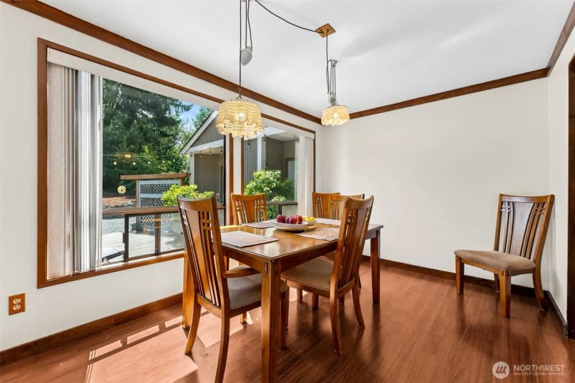 Property photo for 2407 Se 8th Place, Renton photo 7
