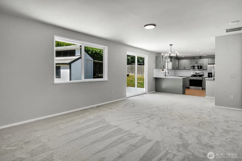 Property photo for 13020 Robinhood Lane, Snohomish photo 10