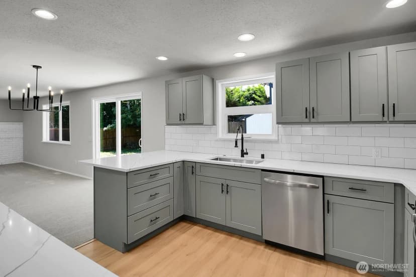 Property photo for 13020 Robinhood Lane, Snohomish photo 6