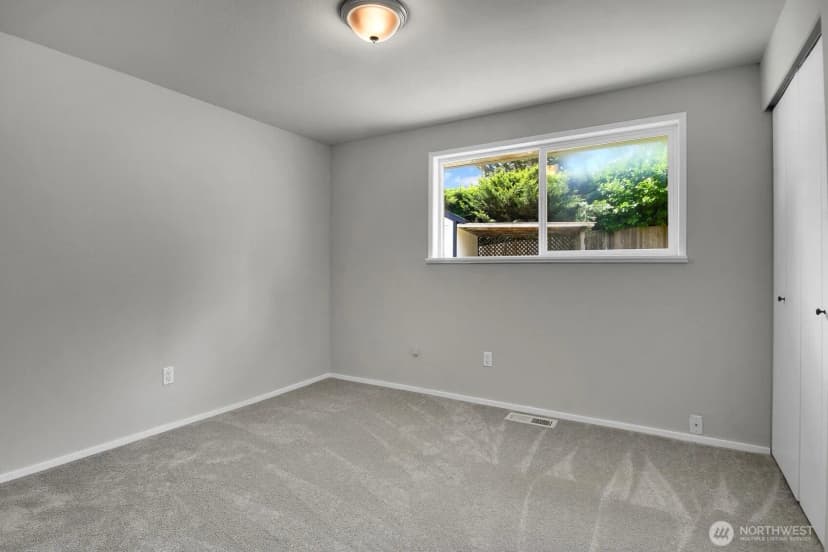 Property photo for 13020 Robinhood Lane, Snohomish photo 18