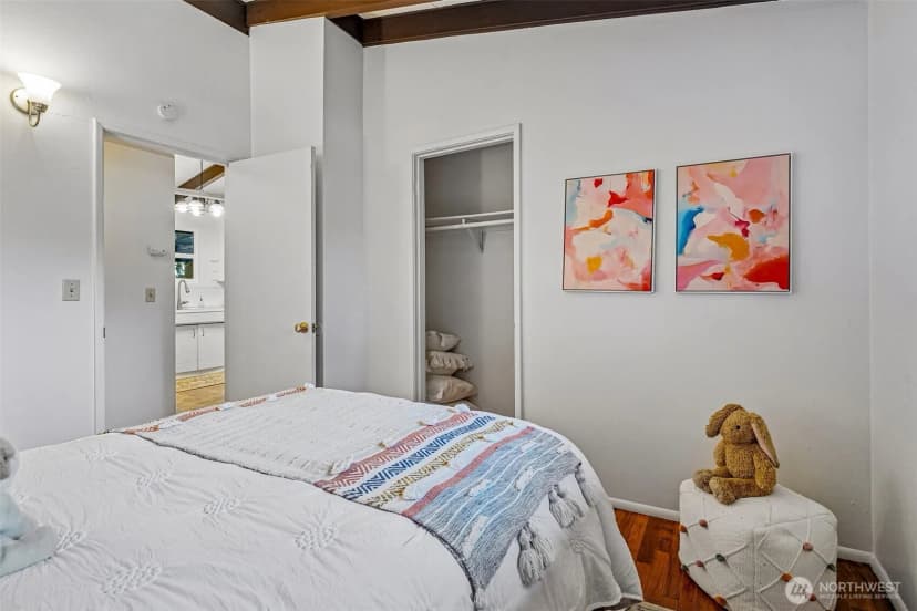 Property photo for 1208 Ne Northgate Way, Seattle photo 17