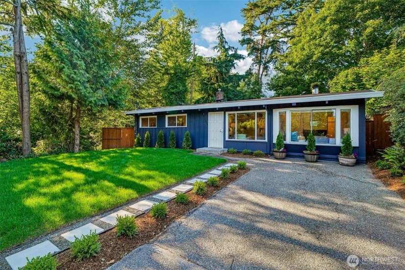 Property photo for 1208 Ne Northgate Way, Seattle photo 2