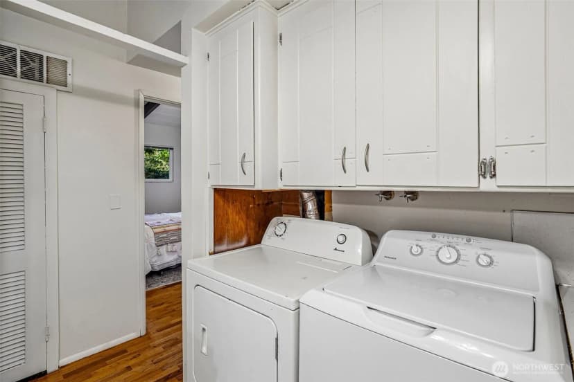 Property photo for 1208 Ne Northgate Way, Seattle photo 11