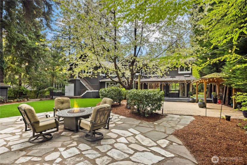 Property photo for 10444 Se 22nd Street, Bellevue photo 23