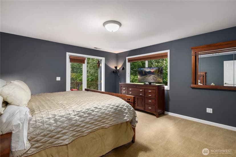 Property photo for 10444 Se 22nd Street, Bellevue photo 18