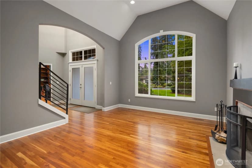 Property photo for 10444 Se 22nd Street, Bellevue photo 11