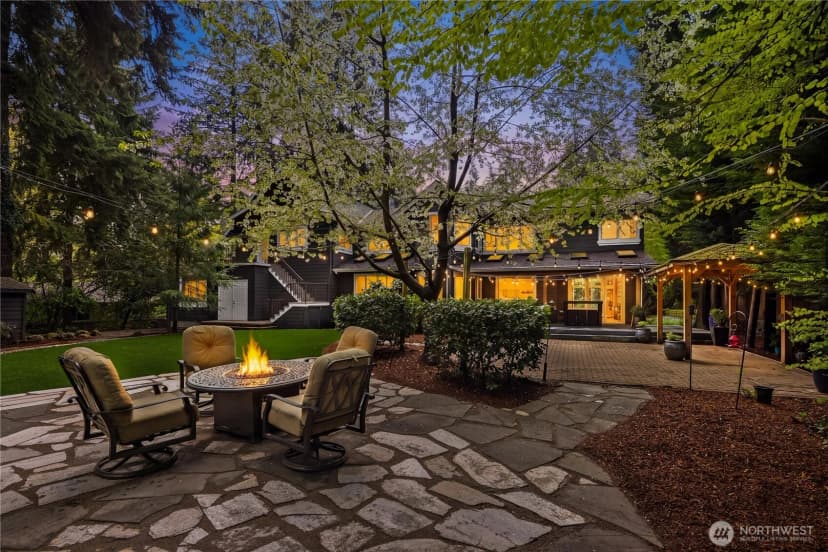Property photo for 10444 Se 22nd Street, Bellevue photo 25