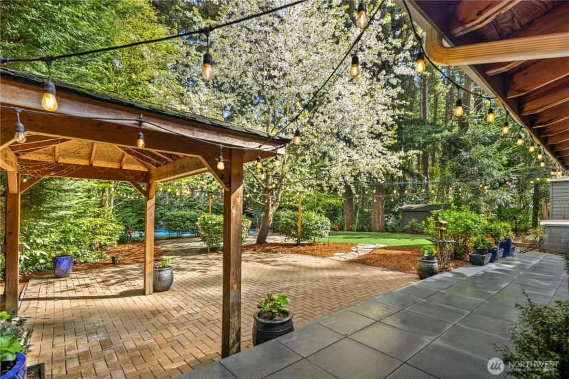 Property photo for 10444 Se 22nd Street, Bellevue photo 29