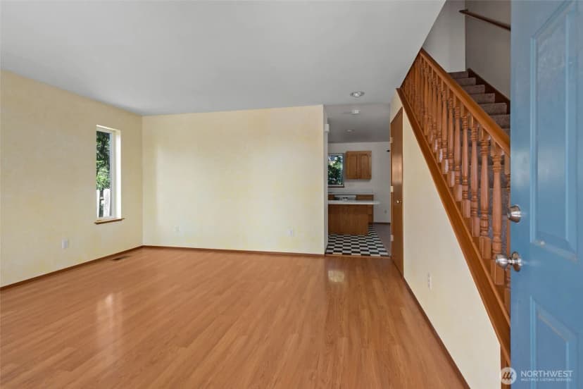 Property photo for 2090 Sw Putnam Drive, Oak Harbor photo 8