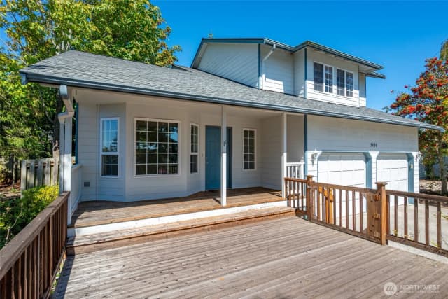 Property photo for 2090 Sw Putnam Drive, Oak Harbor photo 4