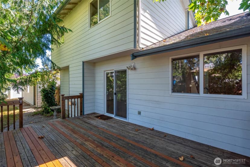 Property photo for 2090 Sw Putnam Drive, Oak Harbor photo 24