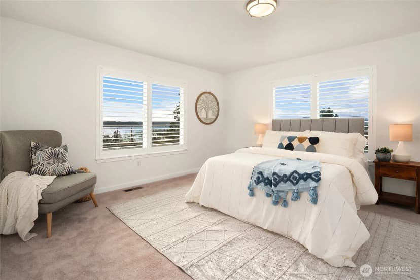 Property photo for 2401 E 16th Street, Bremerton photo 18
