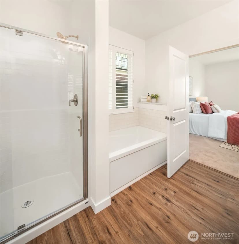 Property photo for 2401 E 16th Street, Bremerton photo 14