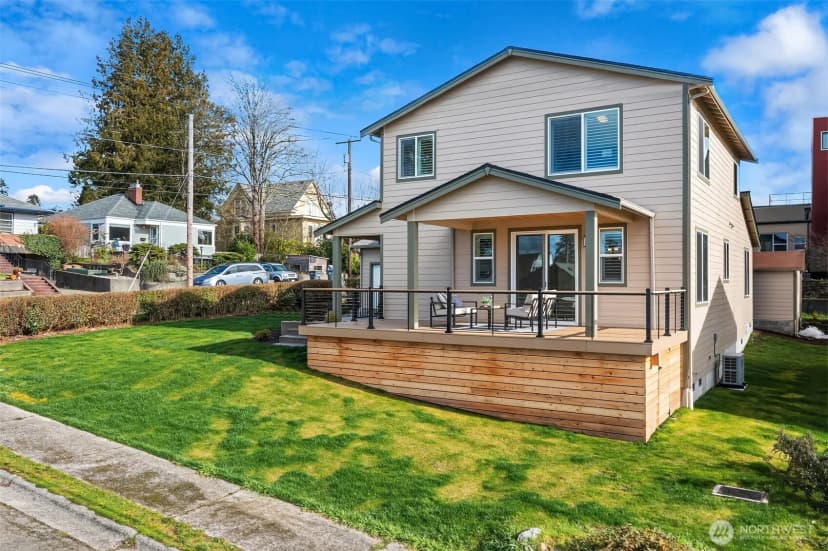 Property photo for 2401 E 16th Street, Bremerton photo 24