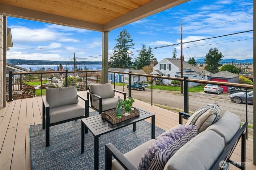 Property photo for 2401 E 16th Street, Bremerton photo 22