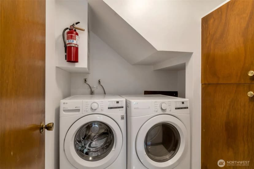 Property photo for 17050 Northup Way #25, Bellevue photo 24