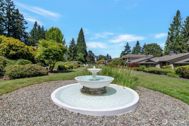 Property photo for 17050 Northup Way #25, Bellevue