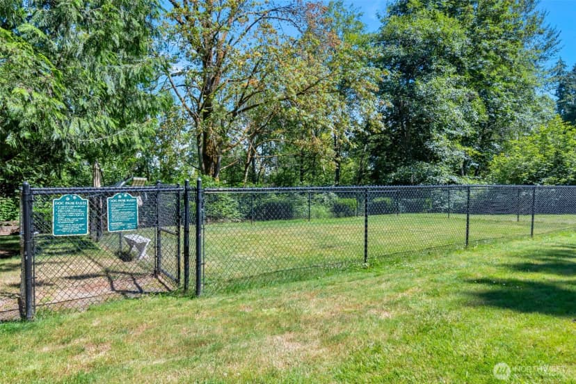 Property photo for 17050 Northup Way #25, Bellevue photo 30
