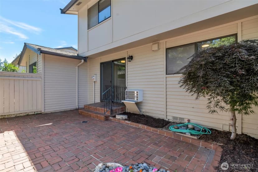 Property photo for 17050 Northup Way #25, Bellevue photo 26