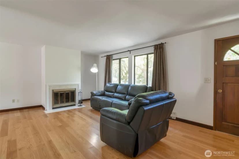 Property photo for 17050 Northup Way #25, Bellevue photo 6