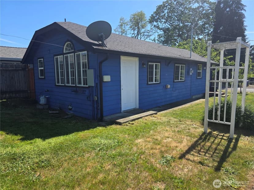 Property photo for 8902 Forest Road Sw, Lakewood photo 25
