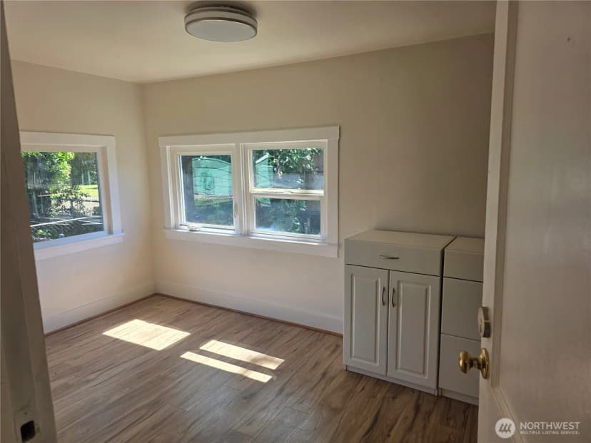 Property photo for 8902 Forest Road Sw, Lakewood photo 13
