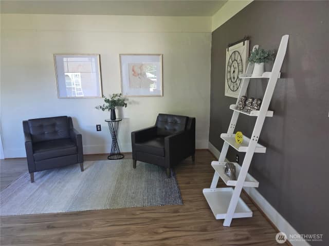 Property photo for 8902 Forest Road Sw, Lakewood photo 3