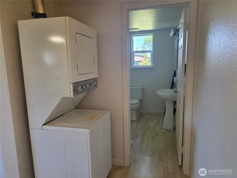 Property photo for 8902 Forest Road Sw, Lakewood photo 23