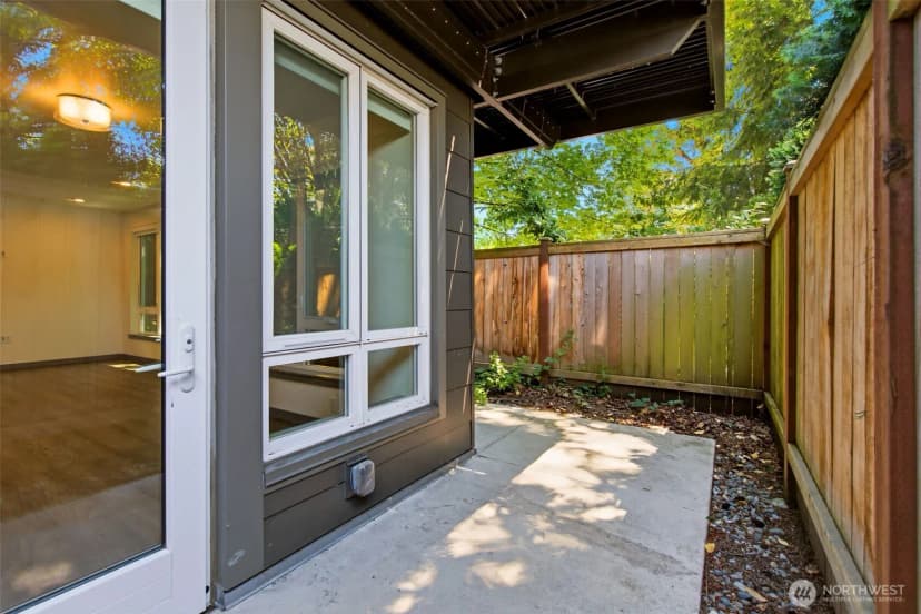 Property photo for 11903 Ne 128th Street #p05, Kirkland photo 28