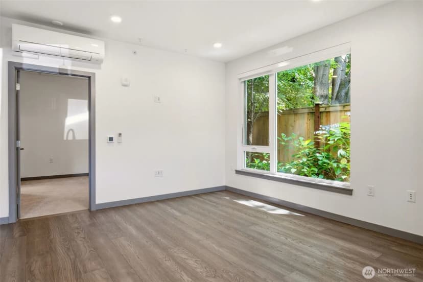 Property photo for 11903 Ne 128th Street #p05, Kirkland photo 15